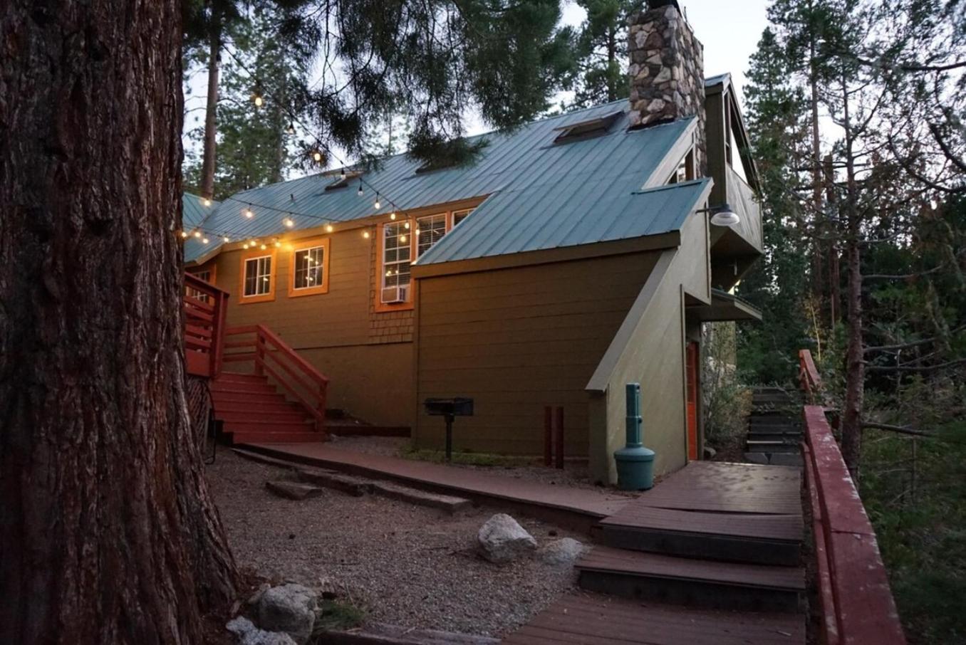 Bear Cave- Pet Friendly Suite In Shaver Lake Exterior photo