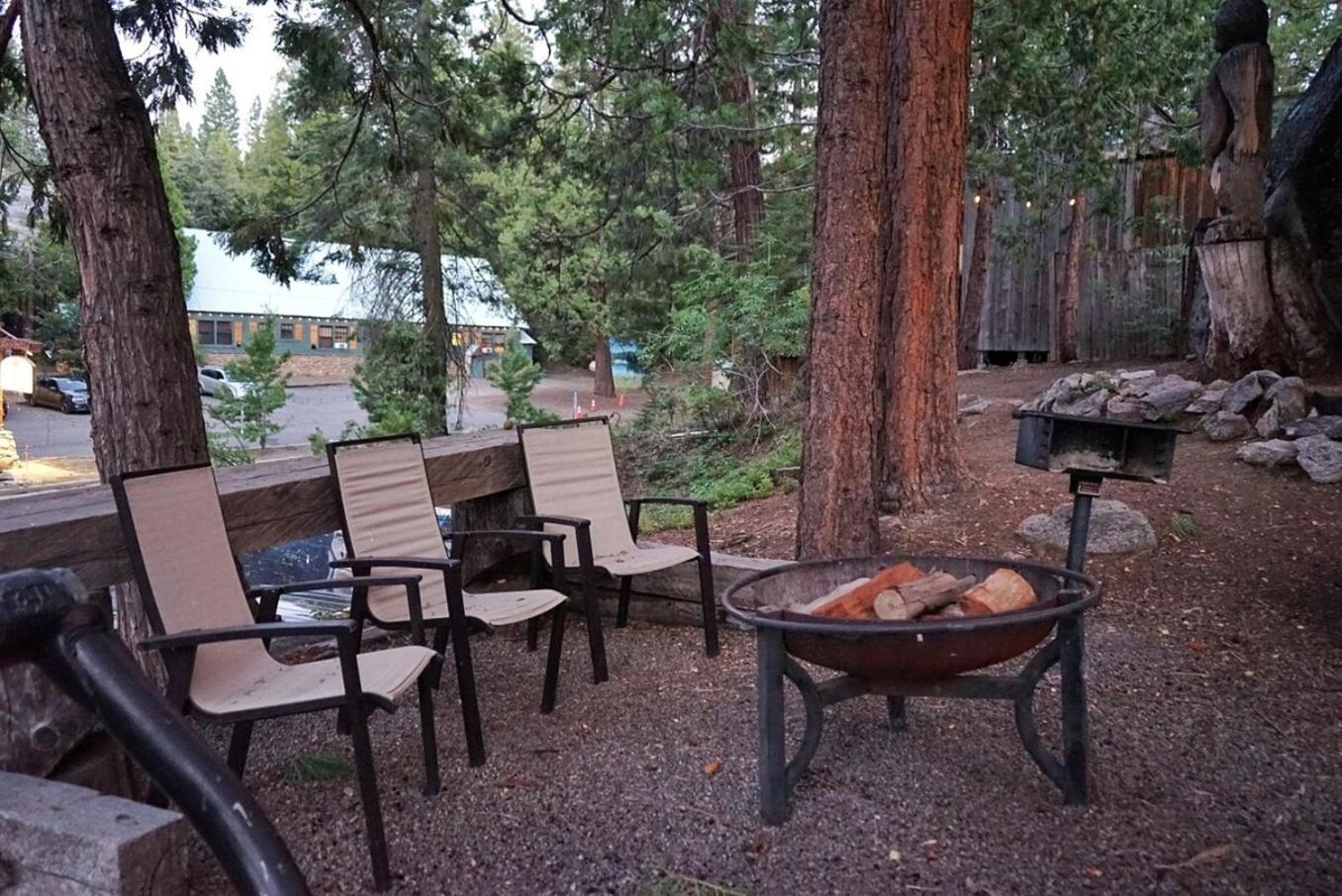 Bear Cave- Pet Friendly Suite In Shaver Lake Exterior photo